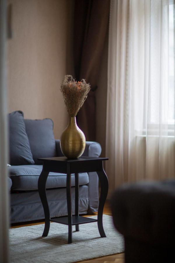 Luxury Next To The New York Cafe Apartamento *